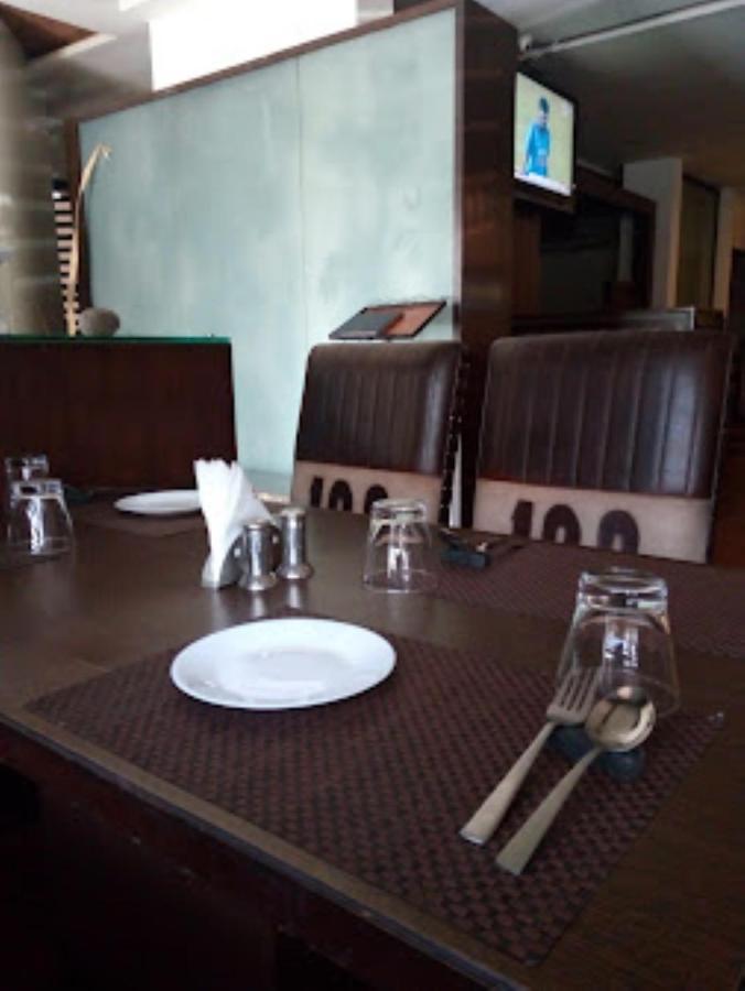 Hotel Sai Saya,נאסיק מראה חיצוני תמונה