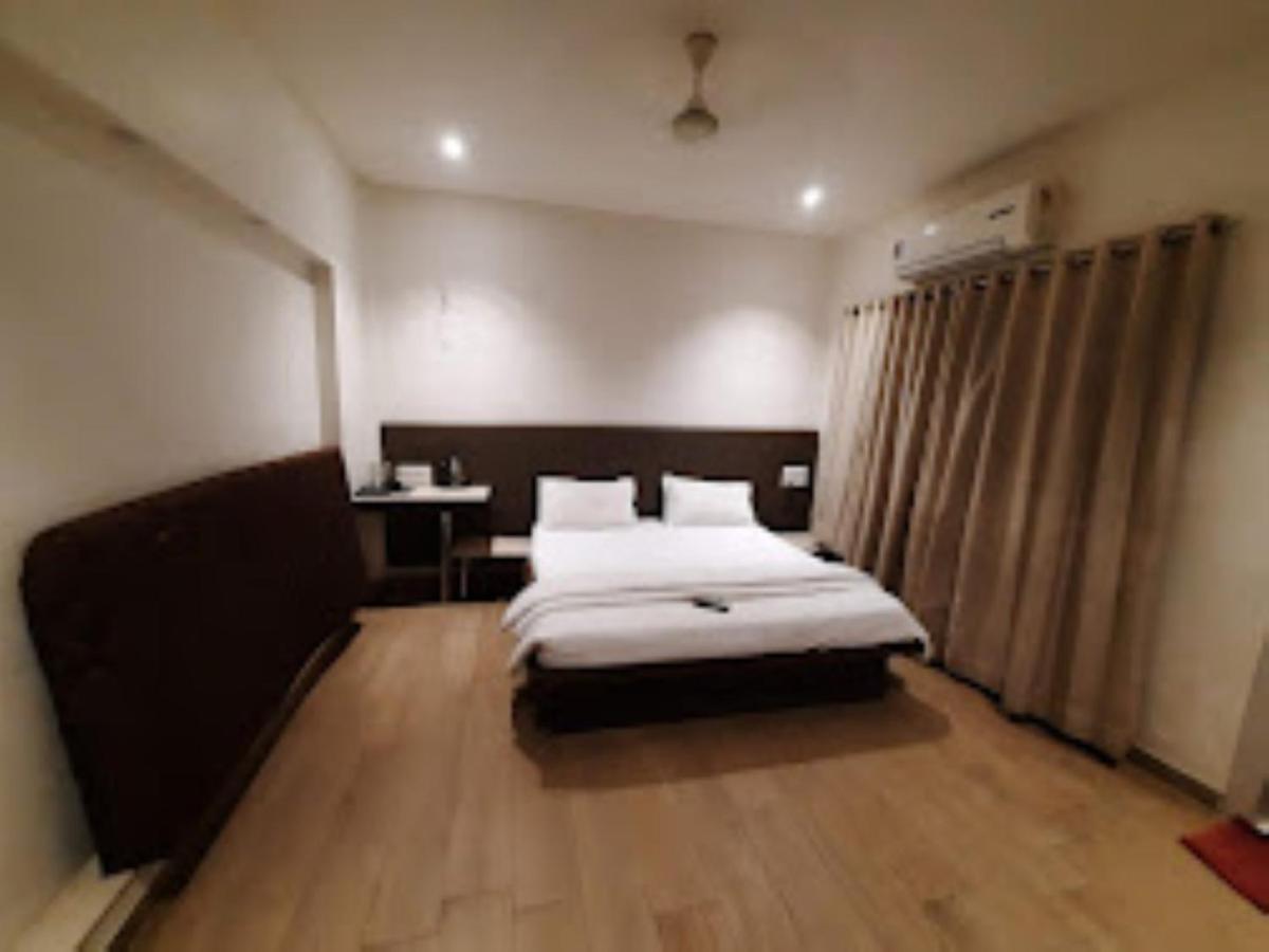Hotel Sai Saya,נאסיק מראה חיצוני תמונה